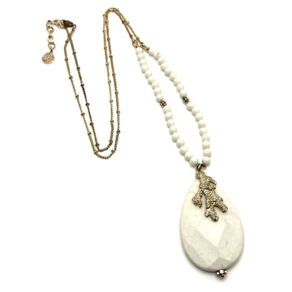 Lilly Pulitzer Coral Reef Pendant Necklace White & Gold Tone Long Statement 34